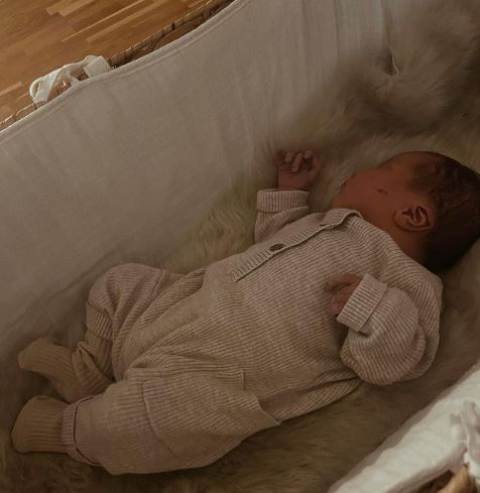 British actress Jessamy Stoddart posted the first picture of her child.